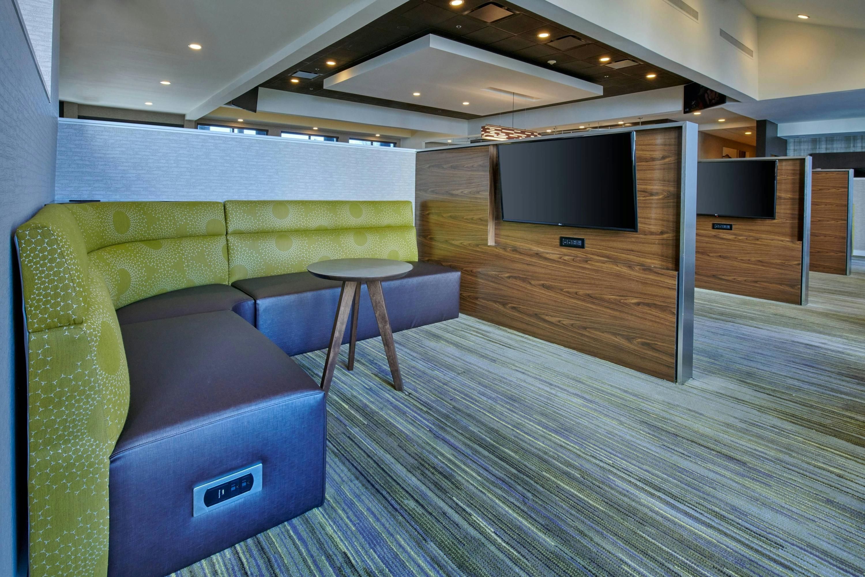 Courtyard by Marriott Indianapolis Castleton
