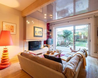 Le Clos Lamouroux - Grande maison pour 12 - Agen - Wohnzimmer