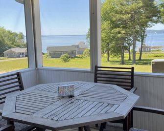 Privately Owned Water View Cottage With Fabulous Views Of Penobscot Bay! - Belfast - Patio