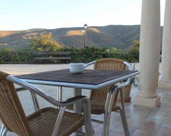 One-Bedroom Apartment (2 Adults) - Taberno - Balcón