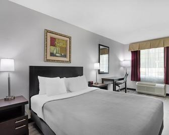 Quality Inn - Andrews - Bedroom