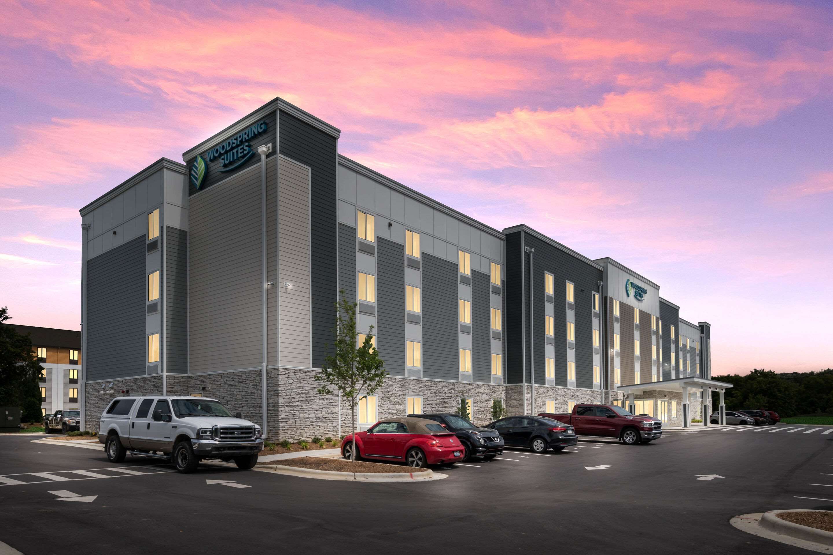 Woodspring Suites Concord-Charlotte Speedway - קונקורד - בניין