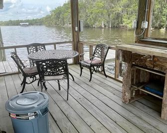 St Johns River Retreat Unit 2 - Crescent City - Balcony