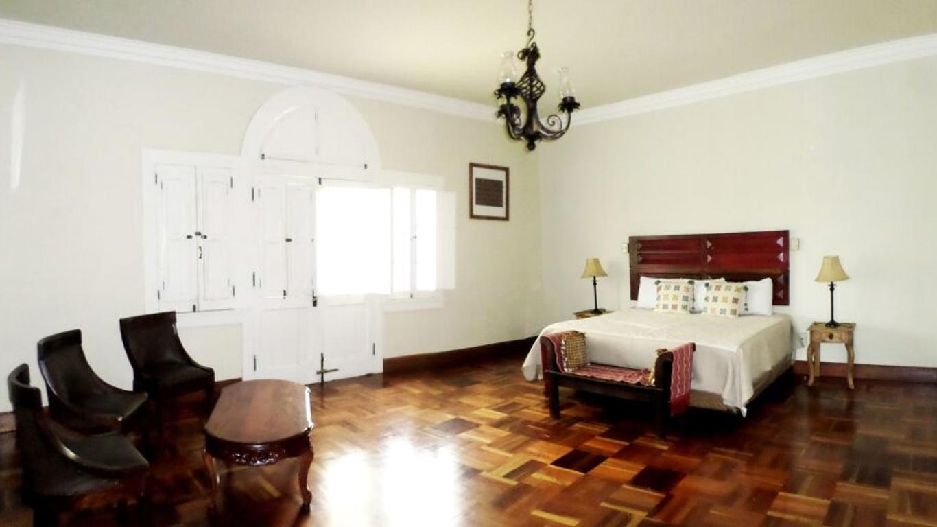 Palacio de Jocotenango Hotel