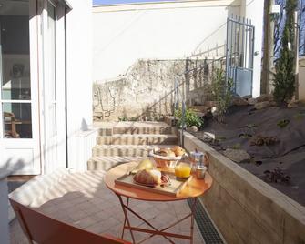 LyoNest chambre d'hôtes - Lyon - Ban công