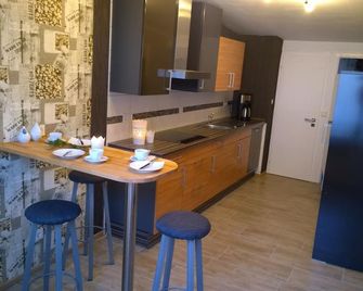 Ferienwohnung Kylltal - Birresborn - Cocina