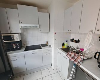 Appartement lumineux proche de la ligne 14 - Paris - Cuisine