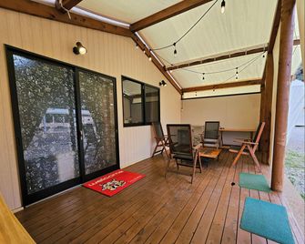 Sloth Glamping - Tsushima