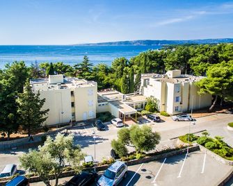 Villa Lovorka - Hotel Resort Drazica - Krk - Widok na zewnątrz