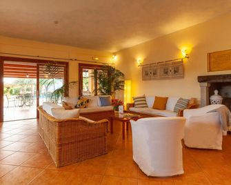 Ih Hotels Le Zagare Resort - Villasimius