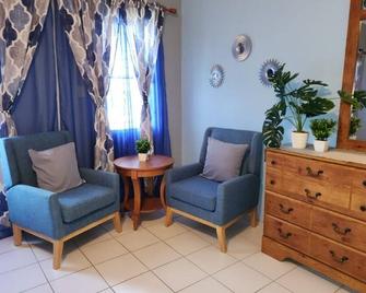 C&D Residential Penthouse - ذي فالي - غرفة معيشة