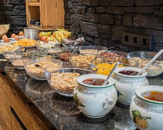 Hotel Restaurant Raunig - Bad Kleinkirchheim - Buffet