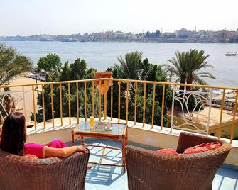 Spring Hotel Luxor - Lúxor - Balcón