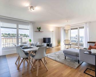 Arsenaux Residence by Homenhancement - Fribourg - Salle à manger