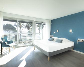 Tiercé Hotel - Cagnes-sur-Mer - Bedroom