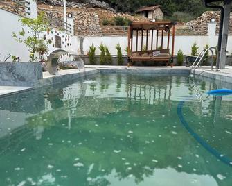 Luxurious Private Villa with pool & sea view. - Turunç - Piscine