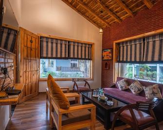 The Destin Ekaant By 3Tree Group - Belparāo - Comedor