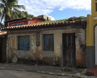 Apt steps from shops, restaurants and the sea in Vila Velha - Vila Velha - Budynek