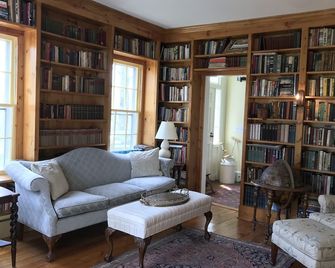 Millbrook - Beautifully Restored 1840 Colonial - Dutchess Co. Ny - Millbrook - Lounge