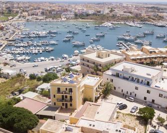 Hotel Sirio - Lampedusa - Gebouw