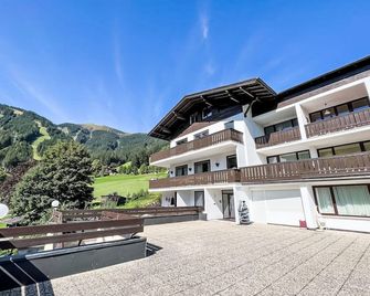 Sunshine Top 12 by Interhome - Zell am See - Building