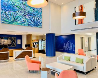 Holiday Inn Express Guadalajara Vallarta Poniente By IHG - Гвадалахара - Лоббі