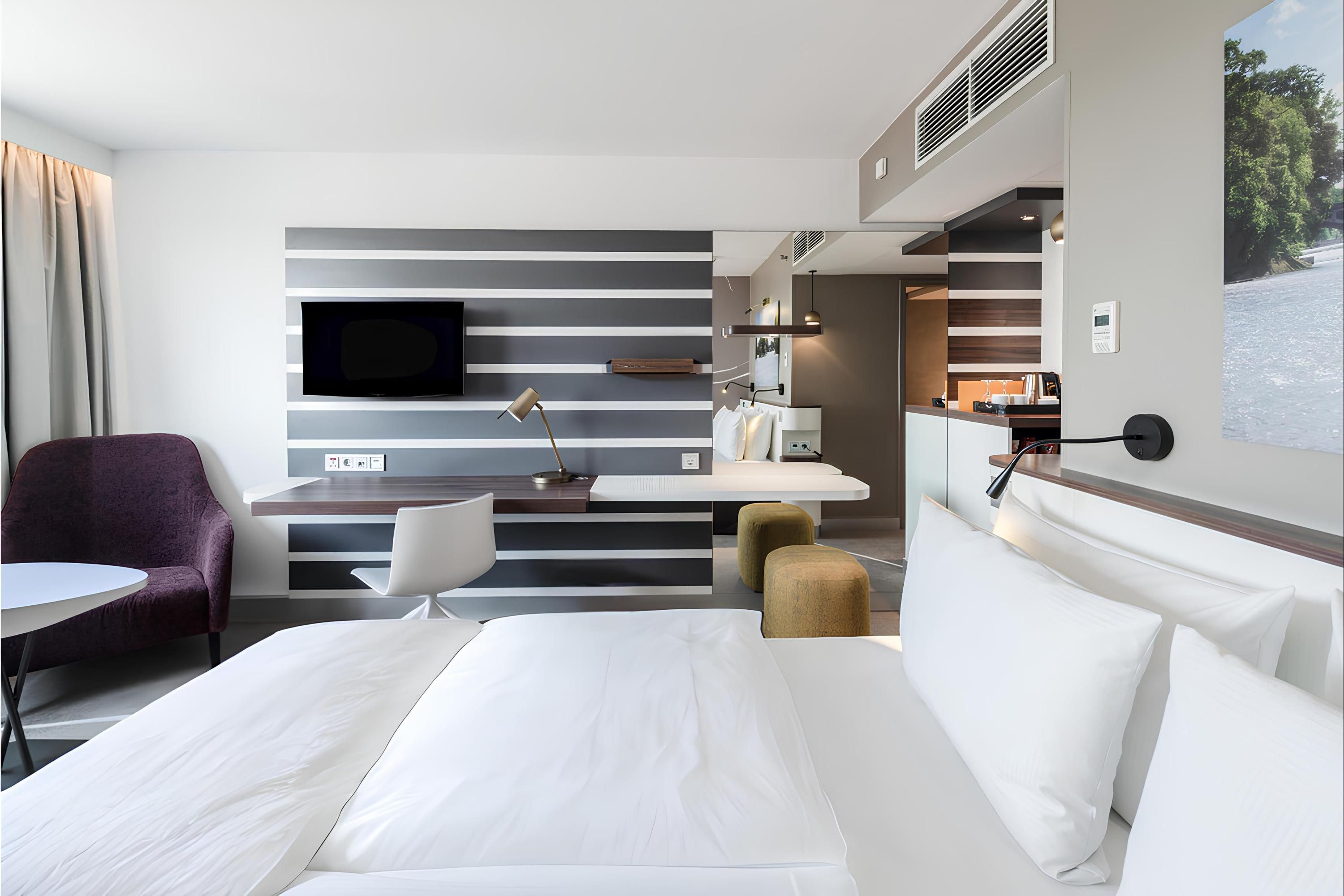 Bedroom view of Holiday Inn Munich - City Centre