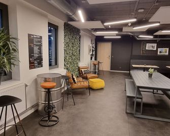 Auberge Jeunesse Charleroi Youth Hostel - Charleroi