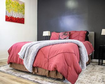 Comfy Studio In Sandy Utah Pvt Entry Wfh B - Sandy - Bedroom