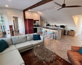 New two bedroom penthouse with views of Campobello! - Lubec - Living room