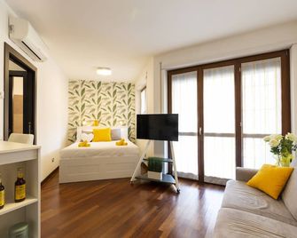 Residenza Smeraldo - Terrazza San siro - Milano - Soggiorno