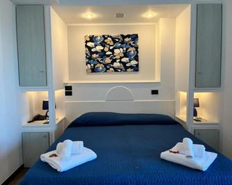 Hotel La Plancia - אוטרנטו - חדר שינה