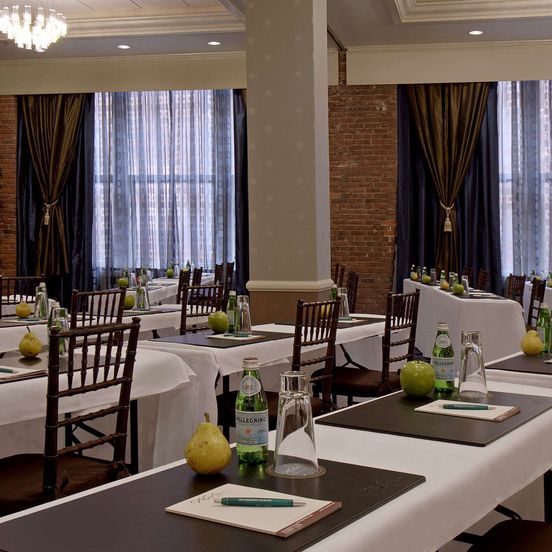 Restaurant view of The Alexis Royal Sonesta Hotel Seattle