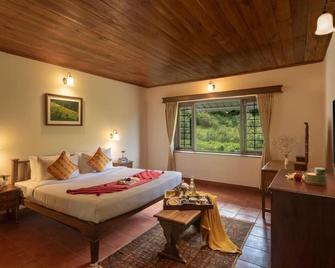 Emerald by Nature Resorts and Stays - Ooty - Bedroom