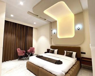 Hotel Bella Costa - Ludhiāna - Yatak Odası