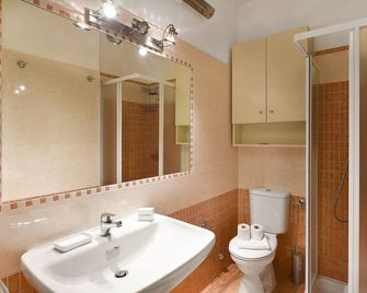 Santiago Home - Happy Rentals - Lugano - Bathroom