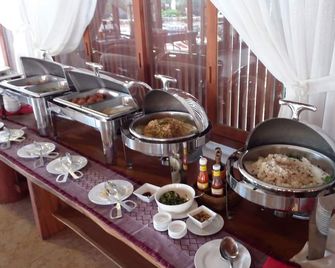 Hotel Akimomi - Pyin Oo Lwin - Buffet