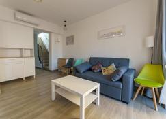 Apartamentos Mapamundi - Badajoz - Sala de estar