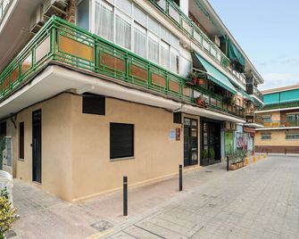 Dobo Pinto Castillo - Pinto - Edificio