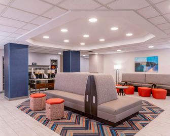 Hampton Inn & Suites St. Louis/Chesterfield - Chesterfield - Lounge