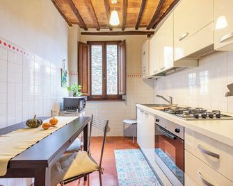 17號洛奇公寓 - 蒙塔爾奇諾 - 廚房