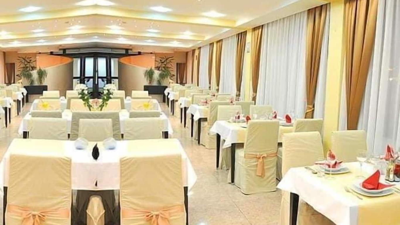 Hotel Yu