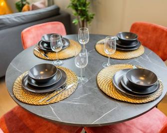 Luxurious Escape 3bdr Apartment Ws - Rotterdam - Spisestue
