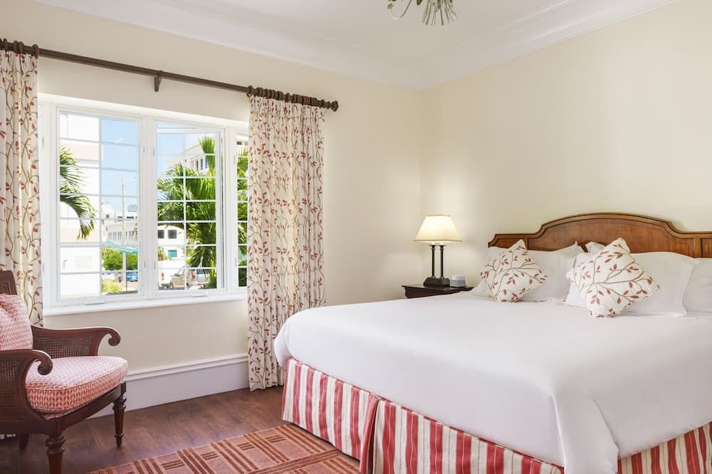 Oxford House - Hamilton - Bedroom