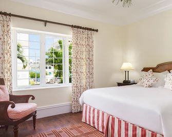 Oxford House - Hamilton - Bedroom