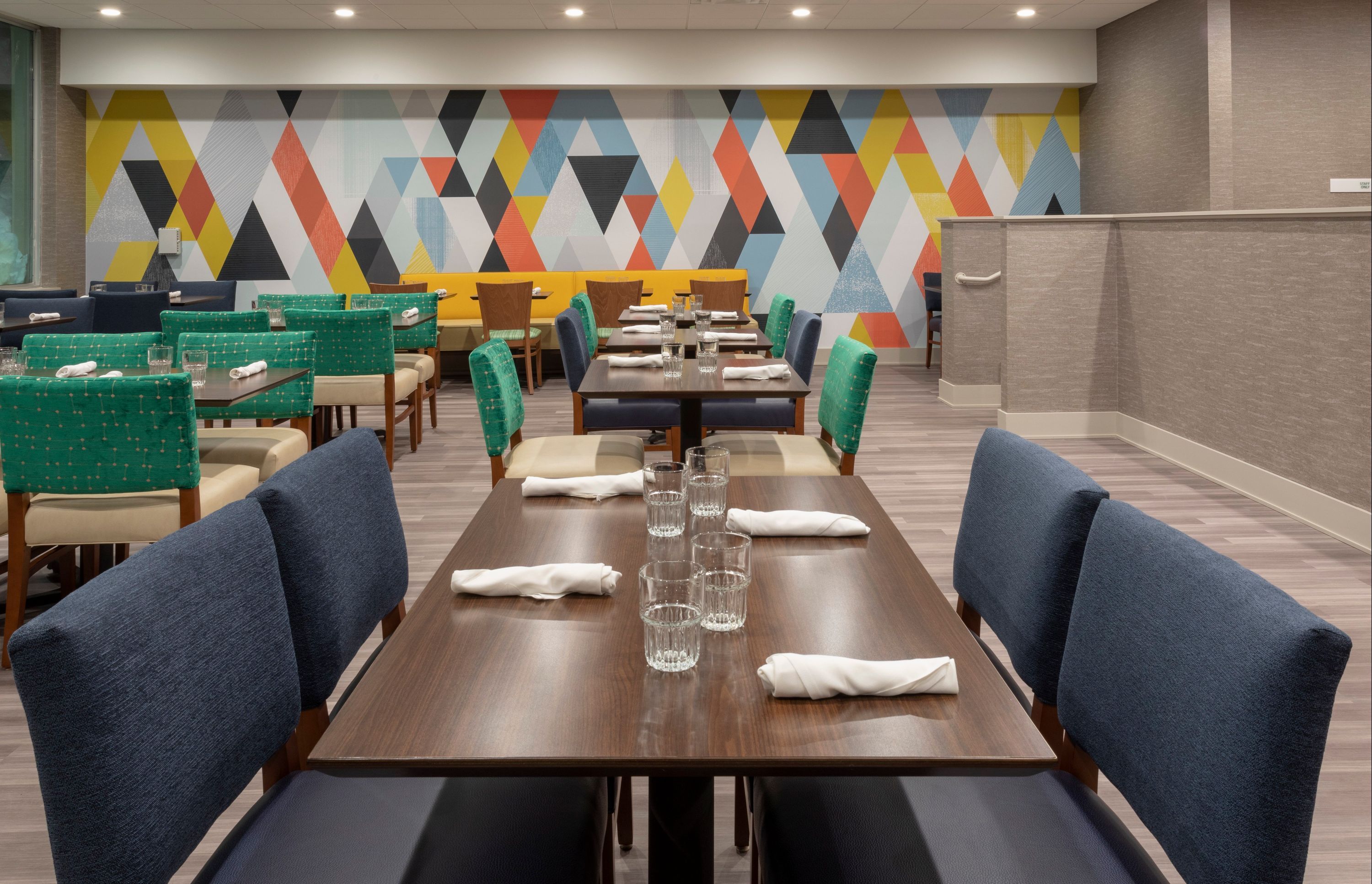 Holiday Inn Marquette By IHG - מרקט - מסעדה