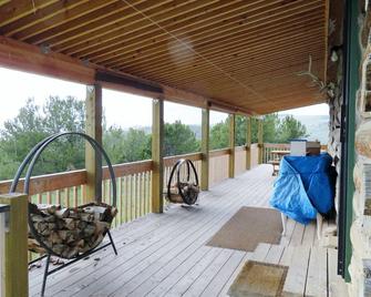 A Western Rose Cabin, Shell, Wy: Breath Freely Escape To The Big Horn Mountains - Shell - Balcó