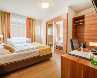 فندق أستوريا - سالزبورغ - غرفة نوم