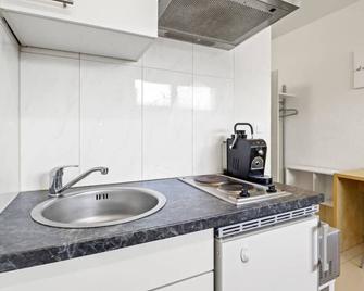 Pearlstay - Excellent Connection Central Washer - Basilea - Cocina
