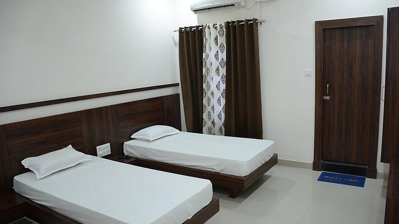 Hotel Paras
